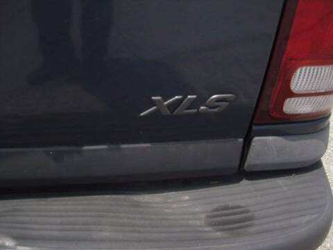 2000 Ford Explorer XLS