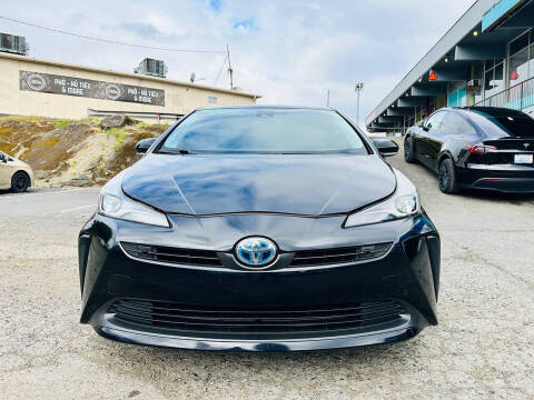 2019 Toyota Prius LE