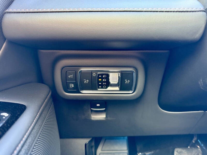 2025 Lincoln Nautilus Hybrid Premiere