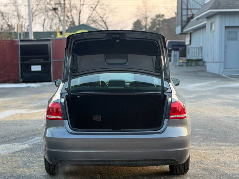 2015 Volkswagen Passat 1.8T Wolfsburg Edition