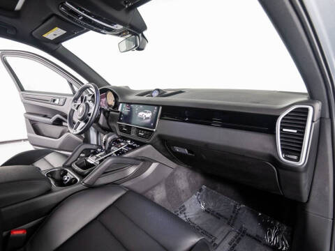 2023 Porsche Cayenne