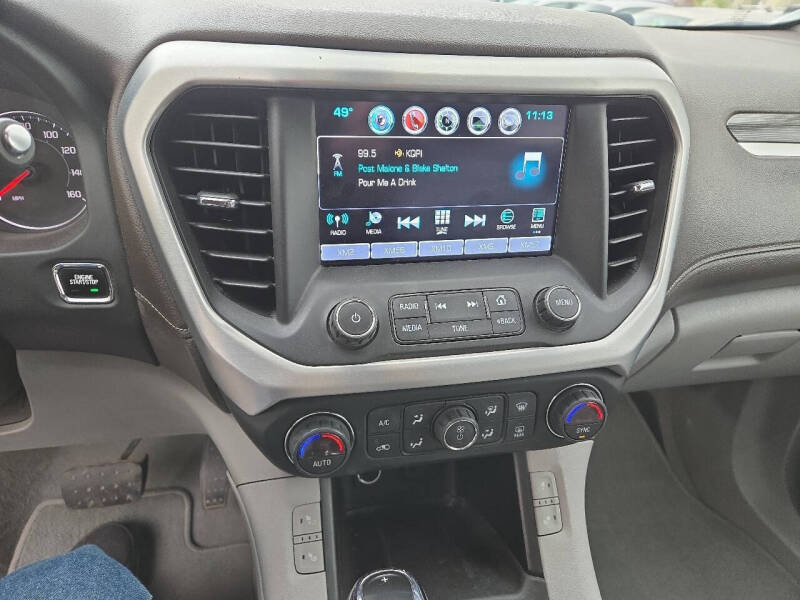 2017 GMC Acadia SLT-1