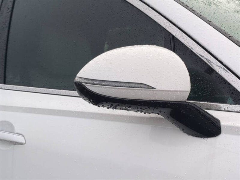 2025 Genesis Electrified GV70 Advanced