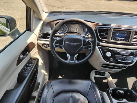 2020 Chrysler Voyager LXi