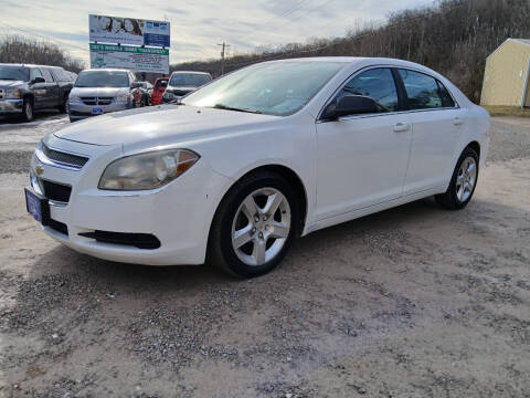 2010 Chevrolet Malibu for sale at Court House Cars, LLC in Chillicothe OH