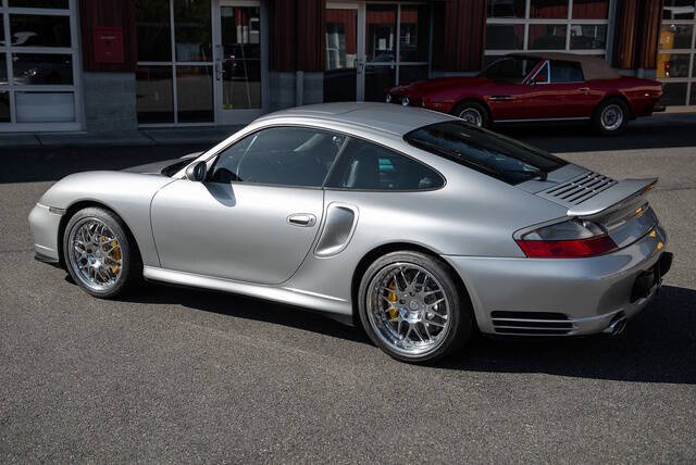 2003 Porsche 911 GT2