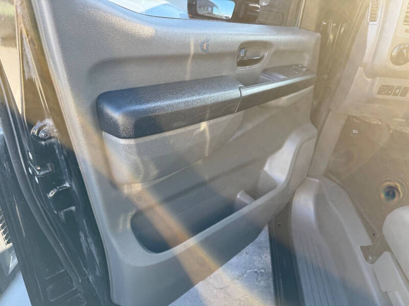 2015 Nissan NV 3500 HD S