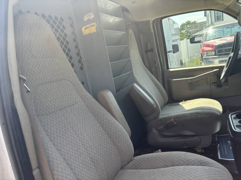 2017 Chevrolet Express 2500
