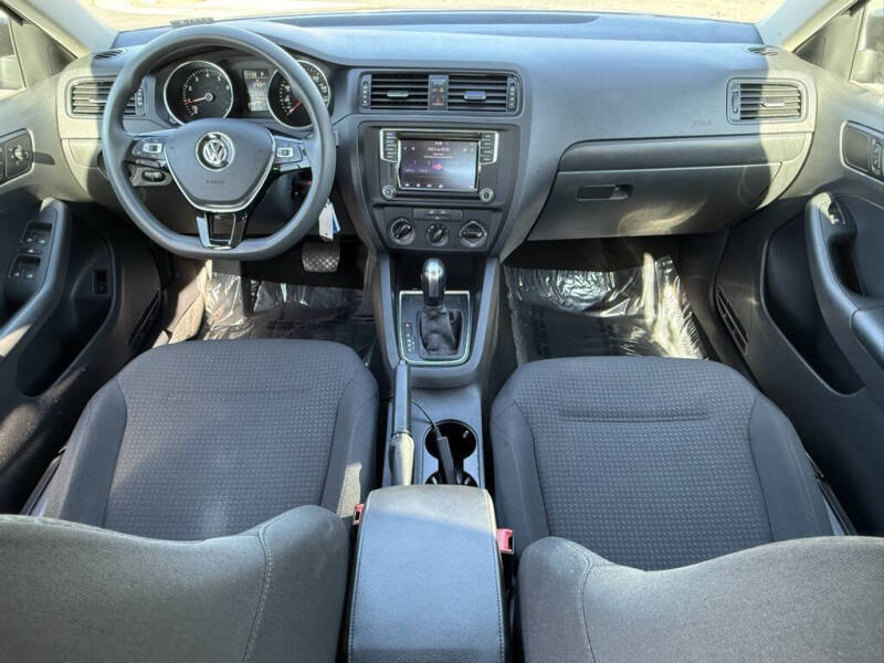 2016 Volkswagen Jetta