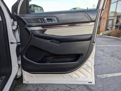 2018 Ford Explorer Platinum