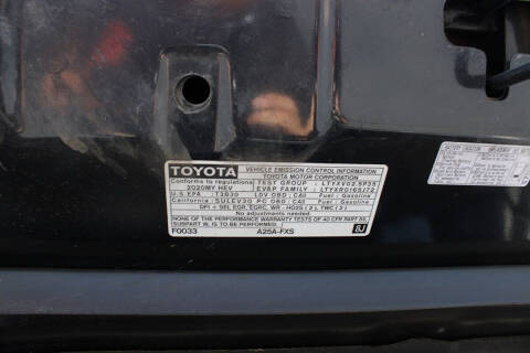 2020 Toyota Camry Hybrid XLE