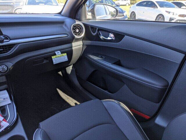 2021 Kia Forte GT Line