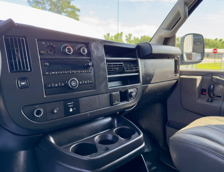2017 Chevrolet Express 2500