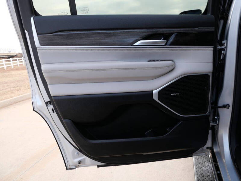 2023 Jeep Wagoneer Series II