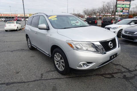 2013 Nissan Pathfinder for sale at Green Leaf Auto Sales in Malden MA