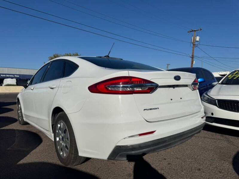 2019 Ford Fusion S