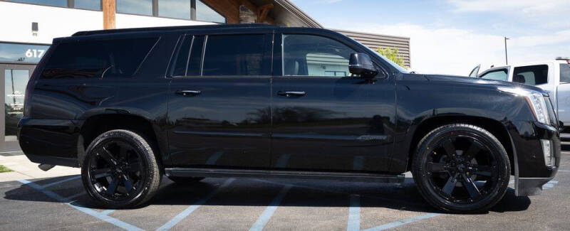 2020 Cadillac Escalade ESV Platinum
