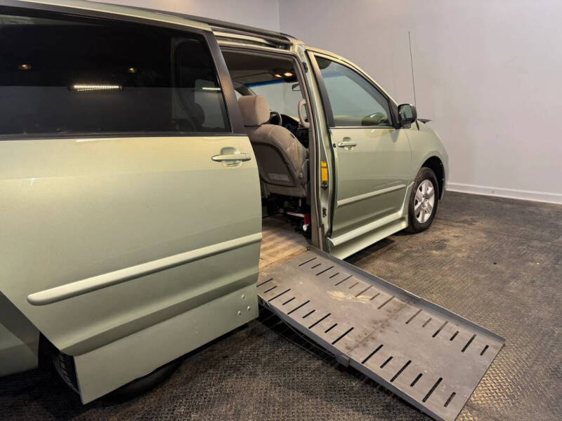 2006 Toyota Sienna