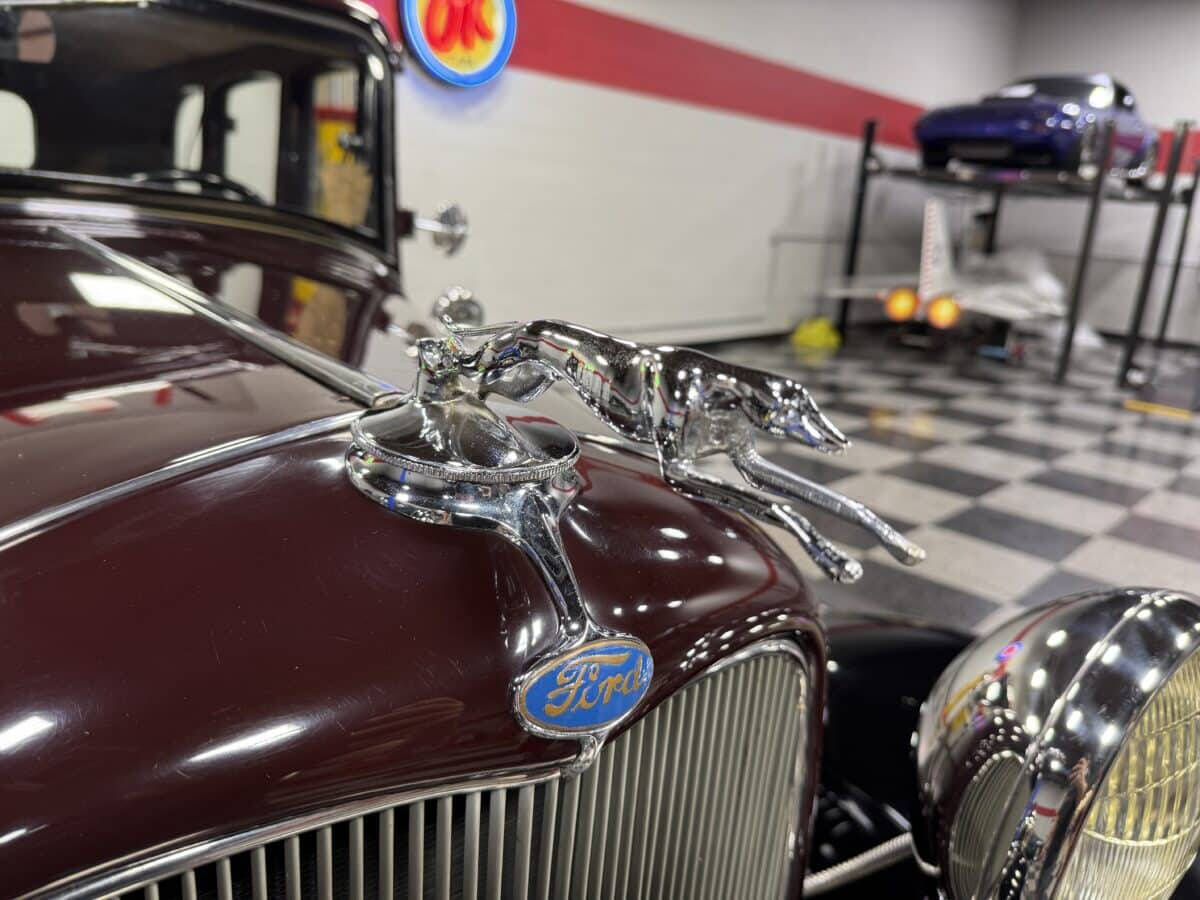 1932 Ford Model 18 21