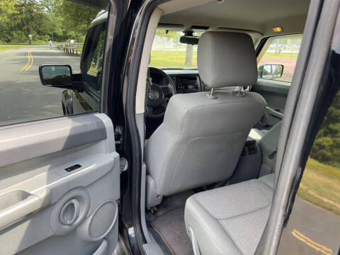 2007 Jeep Commander Sport