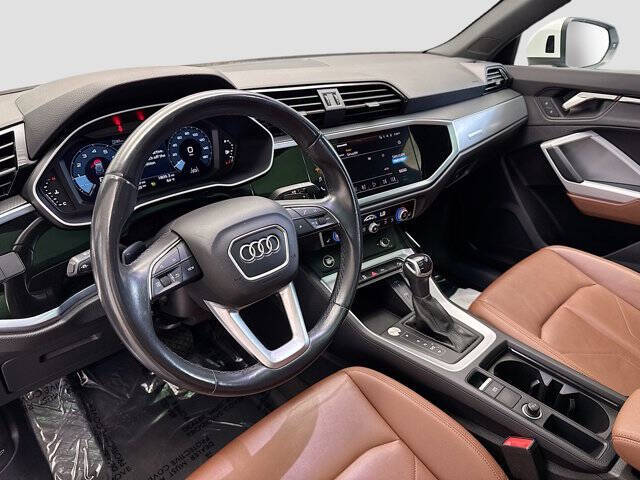 2023 Audi Q3 quattro S line Premium 45 TFSI