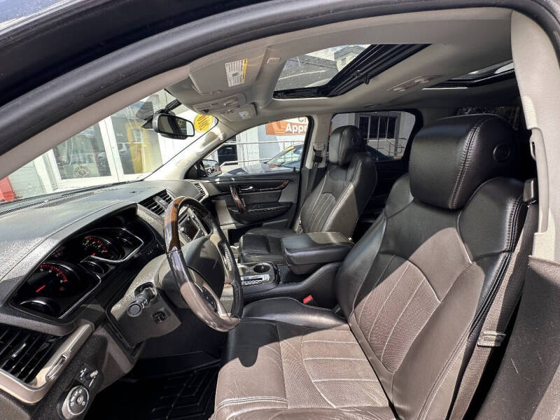 2016 GMC Acadia Denali