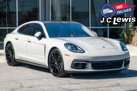 2018 Porsche Panamera