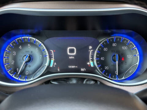 2017 Chrysler Pacifica Touring-L Plus