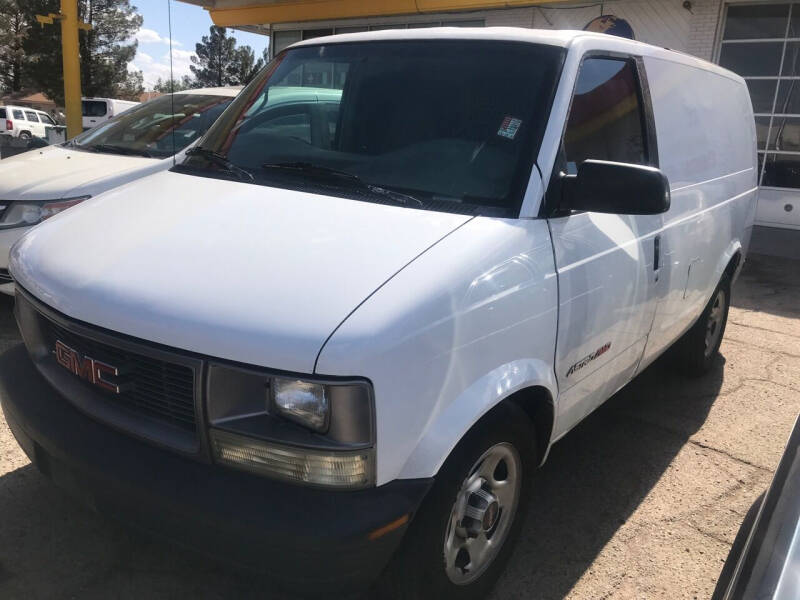 2005 GMC Safari Cargo