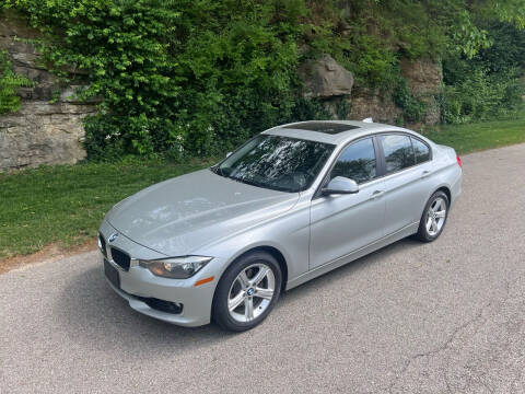 2013 BMW 3 Series for sale at Bogie's Motors in Saint Louis MO