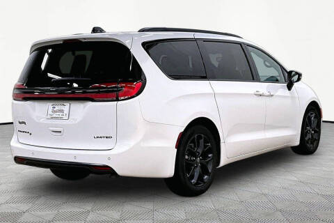 2025 Chrysler Pacifica Limited