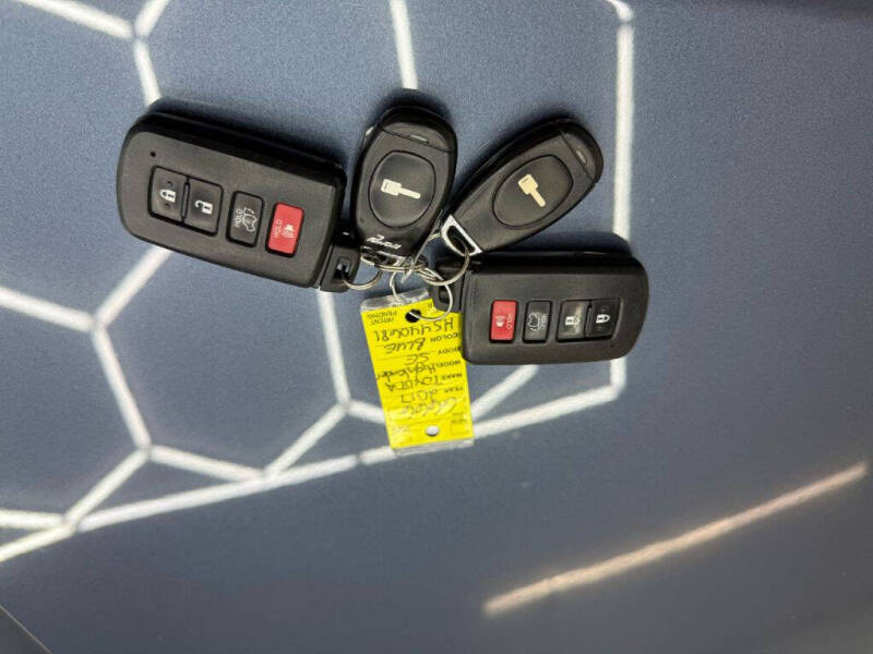 2017 Toyota Highlander SE