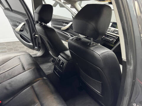 2018 BMW 3 Series 320i xDrive