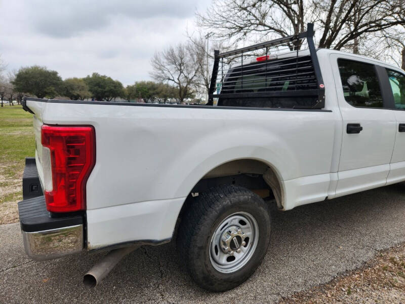 2018 Ford F-250 Super Duty XL photo 9