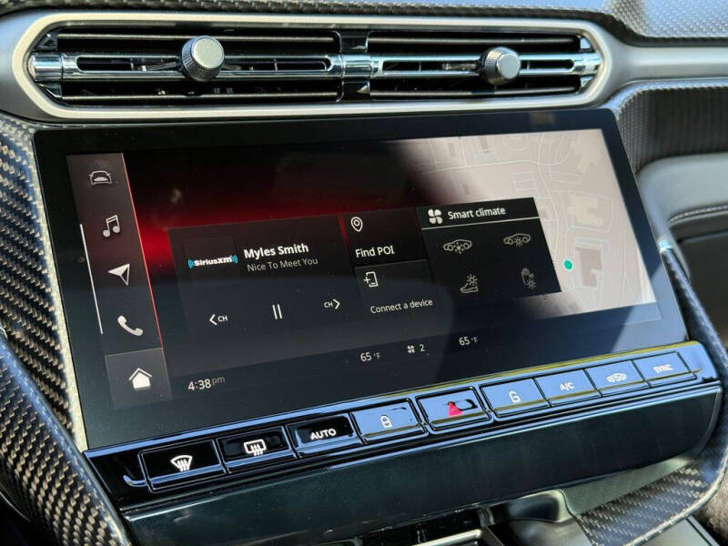 2025 Aston Martin Vanquish