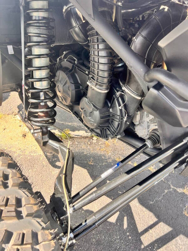 2018 Can-Am MAVERICK X3 XRS