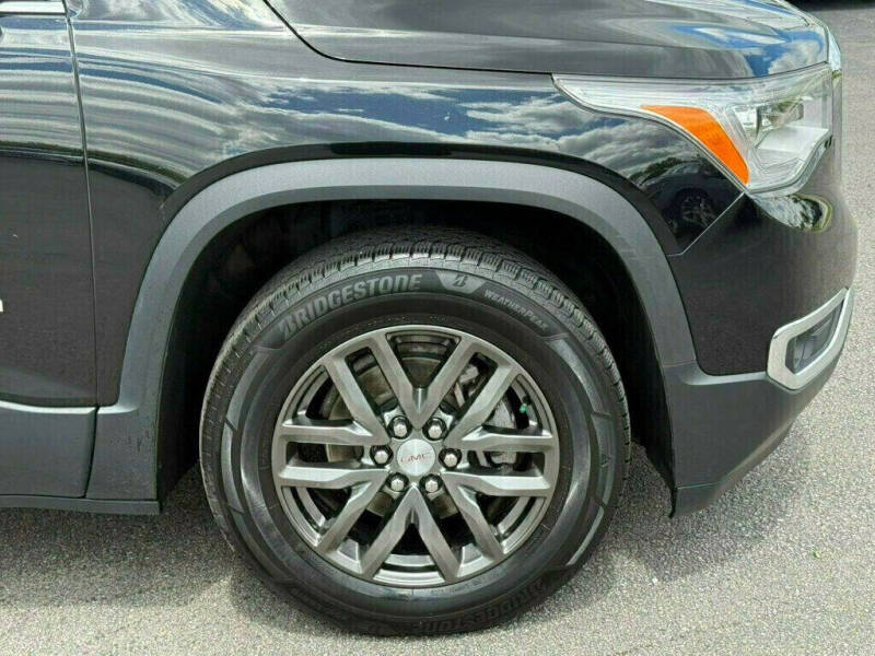 2017 GMC Acadia SLT-1