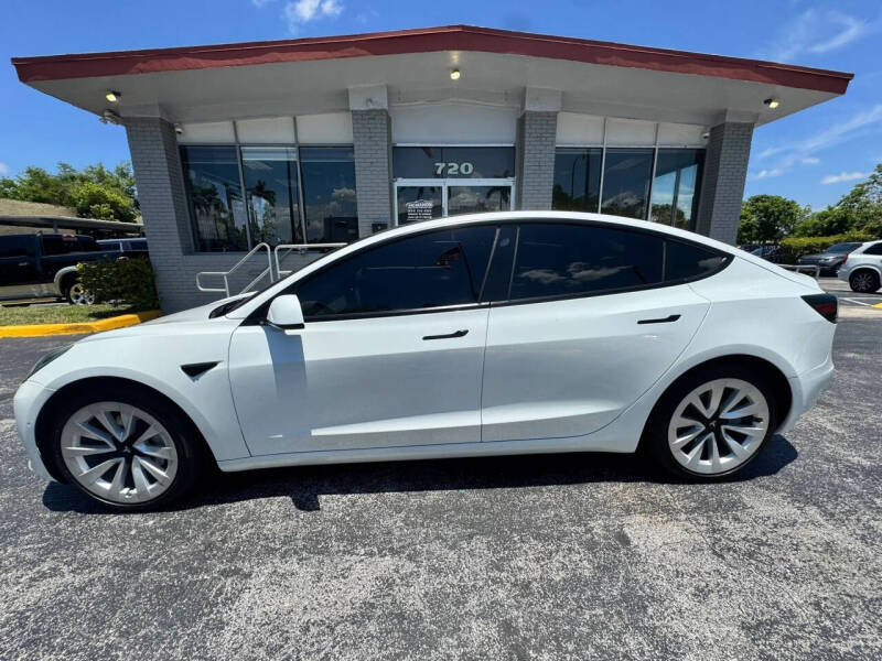 2021 Tesla Model 3 Standard Range Plus