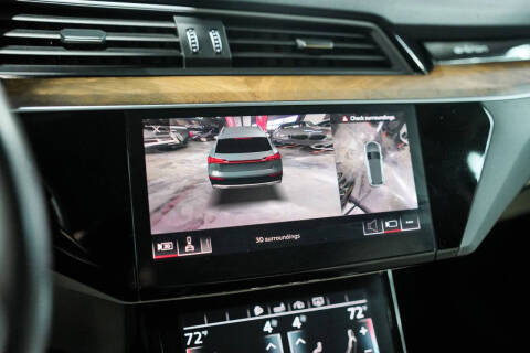 2019 Audi e-tron quattro Premium Plus