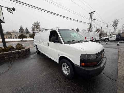 2023 Chevrolet Express 2500