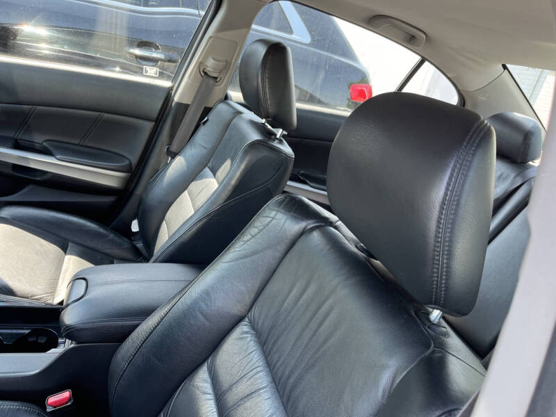 2008 Honda Accord EX-L V6 w/Navi