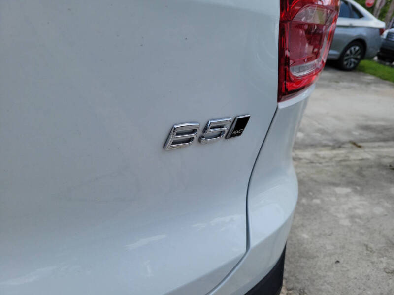 2024 Volvo XC40 B5 Plus Bright Theme