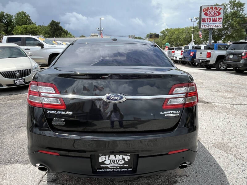 2015 Ford Taurus Limited