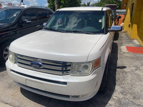 2009 Ford Flex for sale at Versalles Auto Sales in Hialeah FL