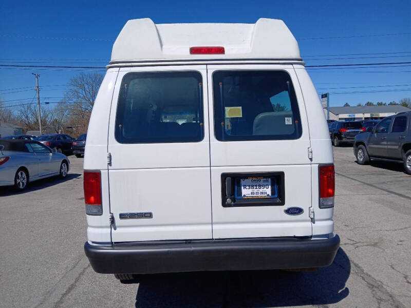 2006 Ford E-Series E-250