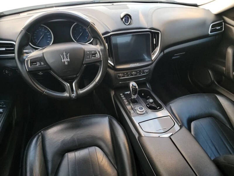 2017 Maserati Ghibli