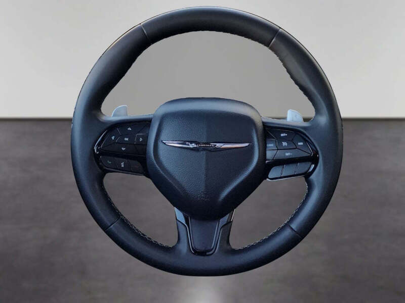 2023 Chrysler 300 S V6