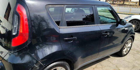 2016 Kia Soul +