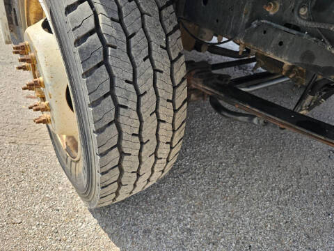 2016 Ford Stripped Chassis