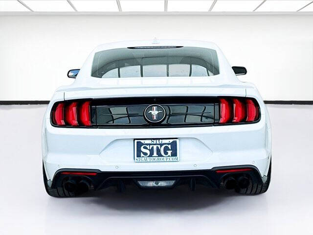 2022 Ford Mustang EcoBoost Premium